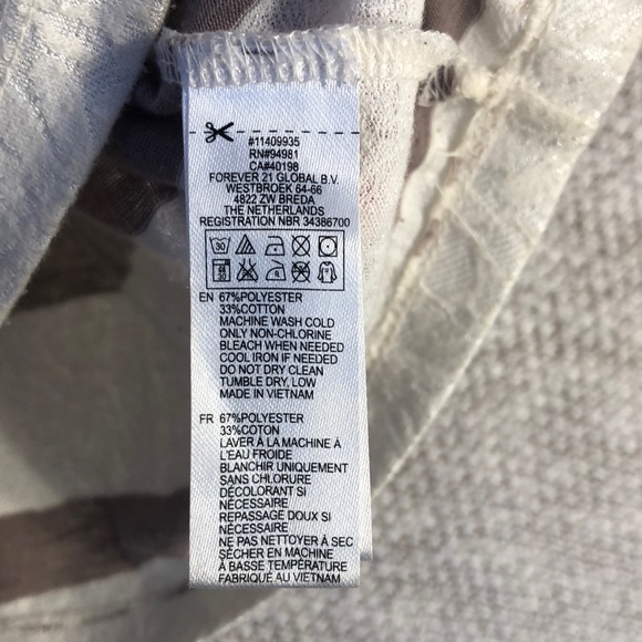 Flowy, Semi-Cropped Forever 21 Shirt - Picture 3 of 4
